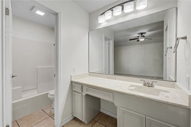 556 Vista Dr, Odem, TX 78370