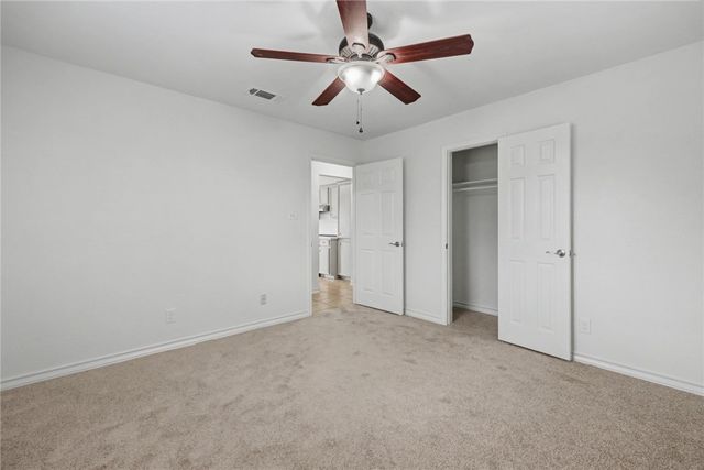 556 Vista Dr, Odem, TX 78370