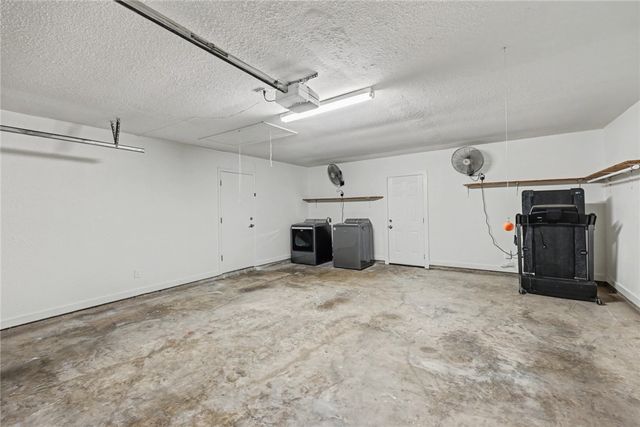 556 Vista Dr, Odem, TX 78370