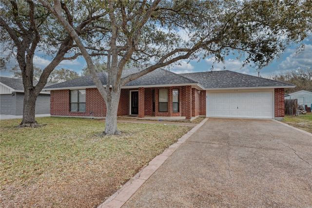 556 Vista Dr, Odem, TX 78370