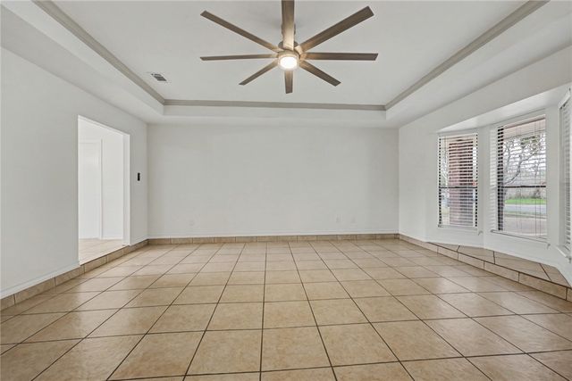 556 Vista Dr, Odem, TX 78370