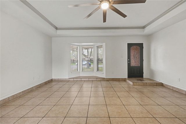 556 Vista Dr, Odem, TX 78370