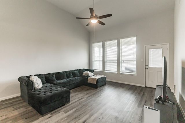 23534 Goodfellow Drive, Spring, TX 77373