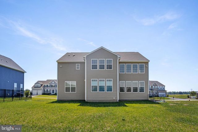 10052 PREMIER ST, Fredericksburg, VA 22408