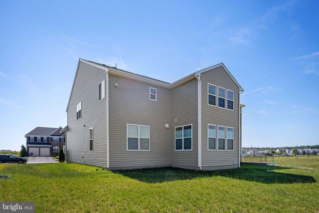 10052 PREMIER ST, Fredericksburg, VA 22408
