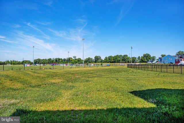 10052 PREMIER ST, Fredericksburg, VA 22408