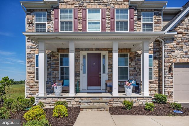 10052 PREMIER ST, Fredericksburg, VA 22408