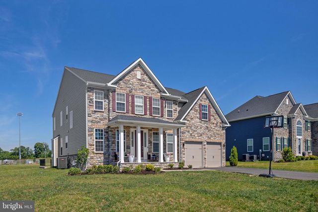 10052 PREMIER ST, Fredericksburg, VA 22408