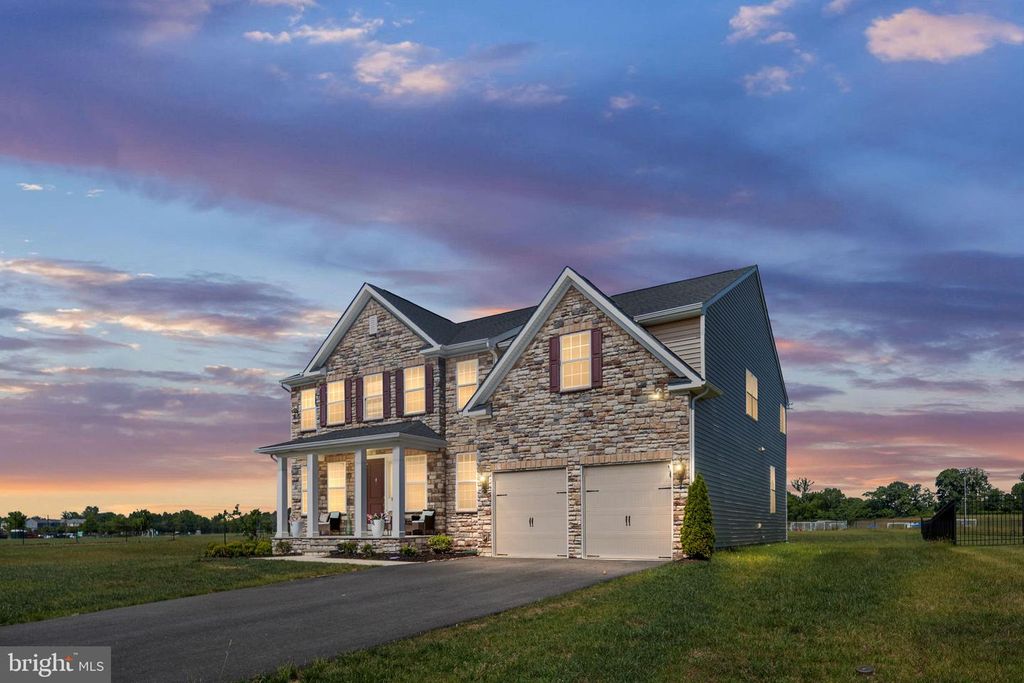 10052 PREMIER ST, Fredericksburg, VA 22408