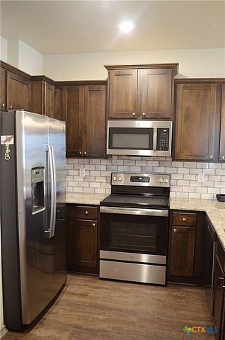 334 Green Valley Drive, Copperas Cove, TX 76522
