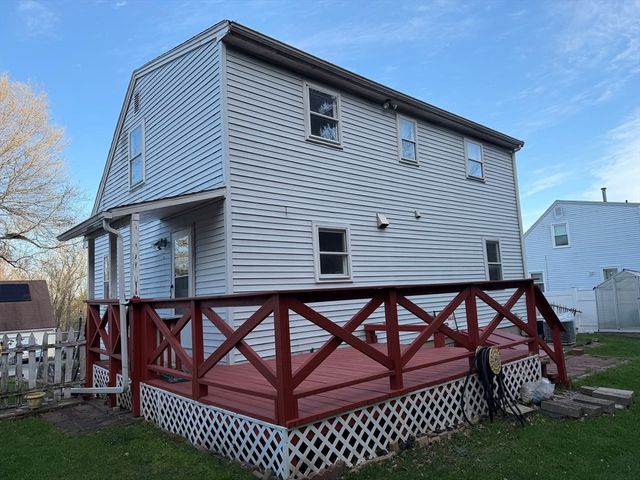 55 Parsons Hill Dr, Worcester, MA 01603