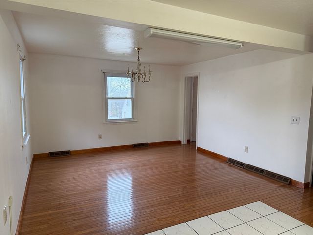 55 Parsons Hill Dr, Worcester, MA 01603
