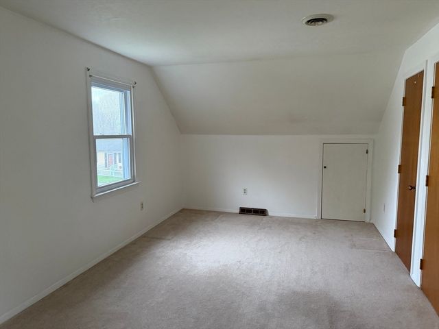 55 Parsons Hill Dr, Worcester, MA 01603