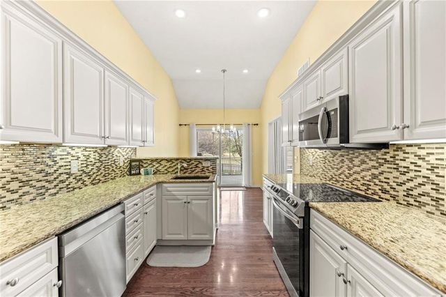 6414 W 133rd Terrace, Overland Park, KS 66209