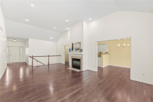 6414 W 133rd Terrace, Overland Park, KS 66209