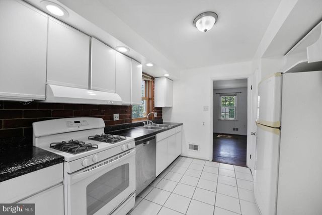 9506 52ND AVE, College Park, MD 20740