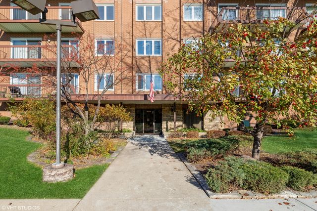 8100 W Foster Lane 510, Niles, IL 60714