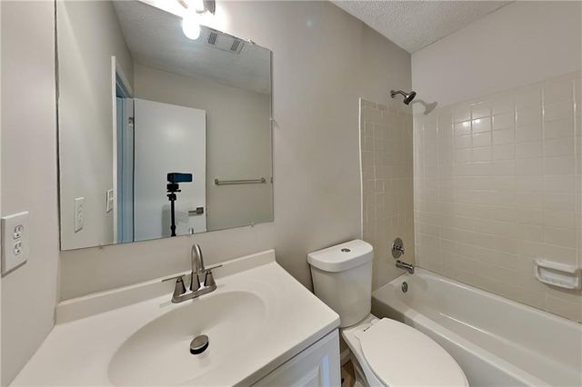 804 Heritage Oaks Drive, Stone Mountain, GA 30088
