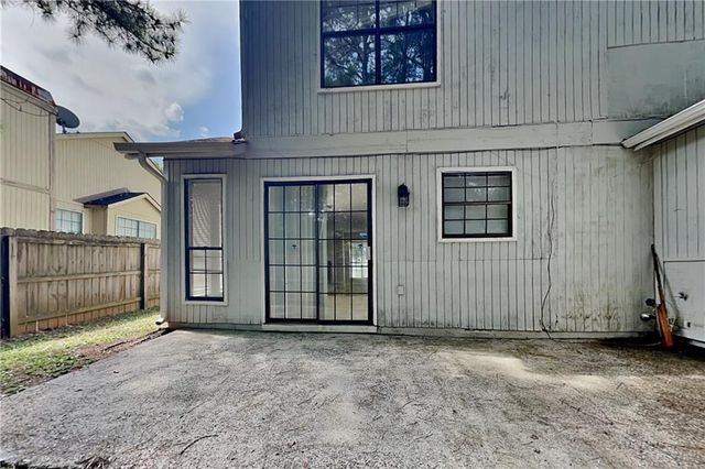 804 Heritage Oaks Drive, Stone Mountain, GA 30088