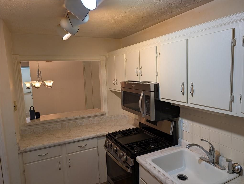 206 RIVER RUN Drive, Atlanta, GA 30350