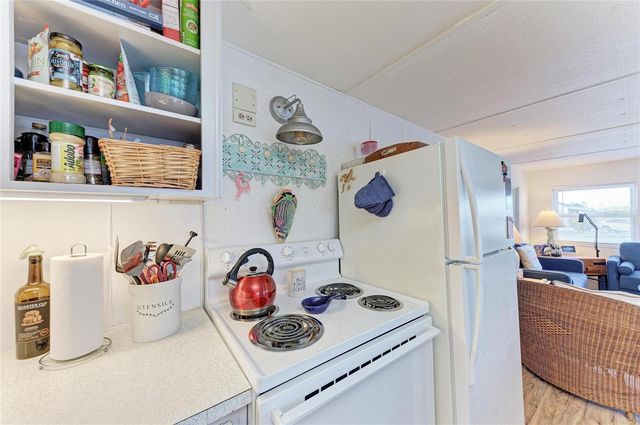 214 52ND AVENUE DRIVE W, Bradenton, FL 34207