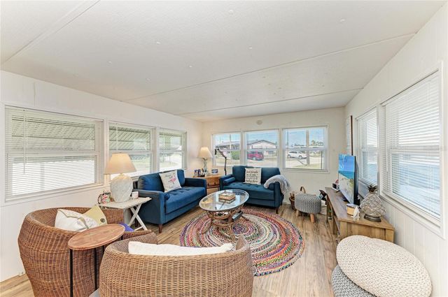 214 52ND AVENUE DRIVE W, Bradenton, FL 34207