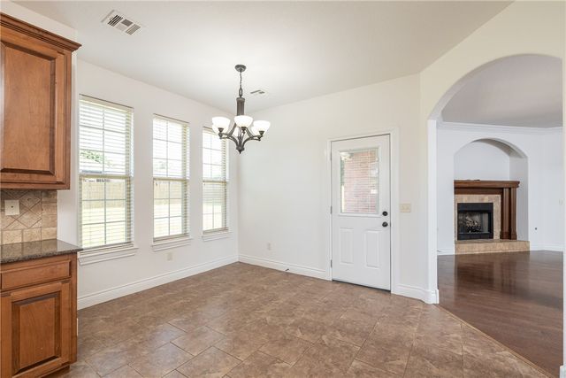 4750 W Homespun Drive, Fayetteville, AR 72704