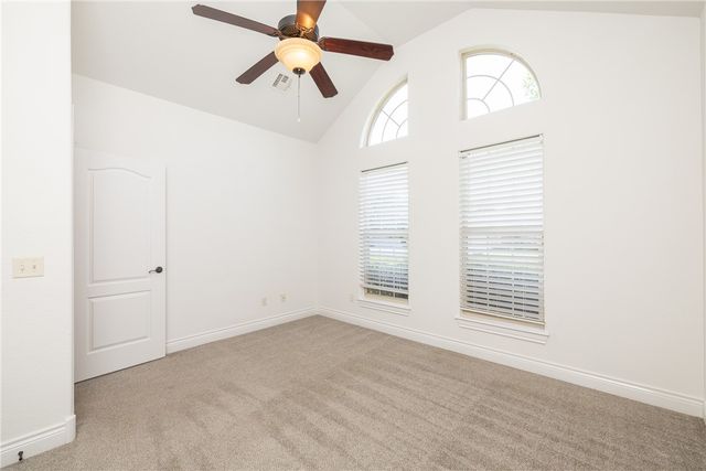 4750 W Homespun Drive, Fayetteville, AR 72704