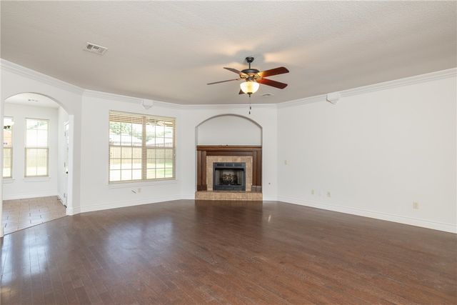 4750 W Homespun Drive, Fayetteville, AR 72704
