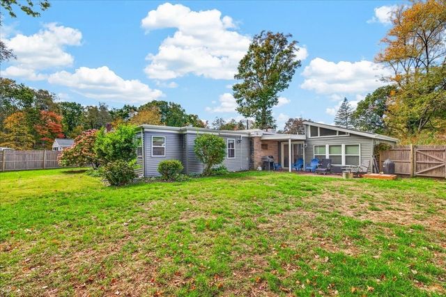 61 Damon Avenue, Holbrook, MA 02343
