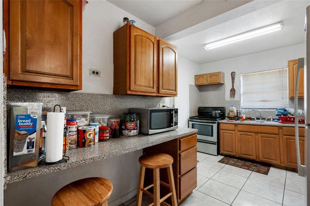 11960 SW 176th St, Miami, FL 33177
