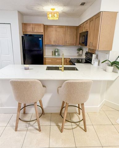 2445 SW 18TH Terrace 504, Fort Lauderdale, FL 33315