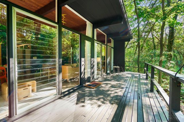 429 W Galbraith Road, Wyoming, OH 45215