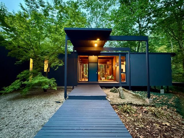 429 W Galbraith Road, Wyoming, OH 45215