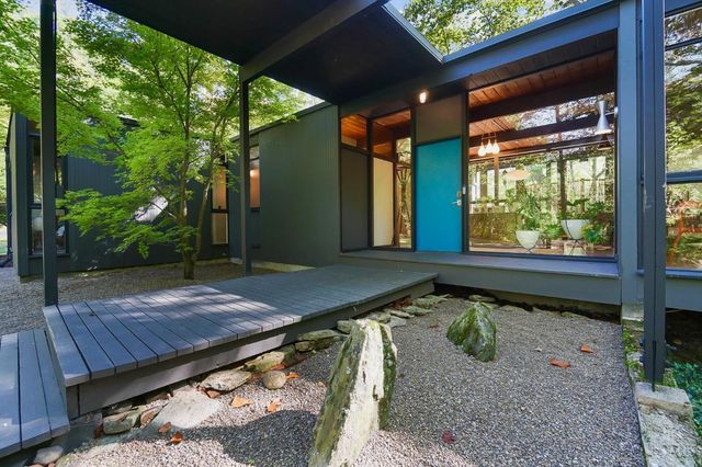 429 W Galbraith Road, Wyoming, OH 45215