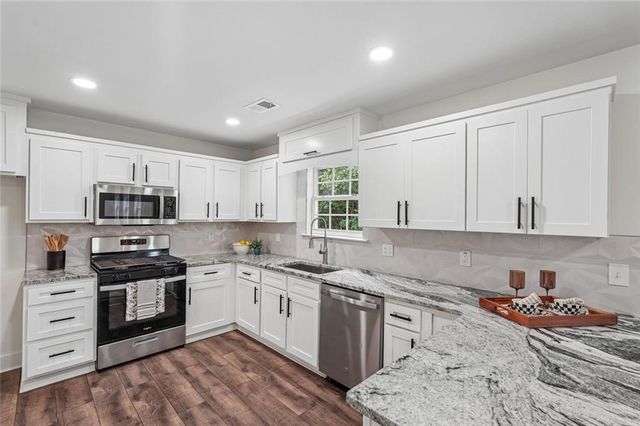1149 Grandview Circle, Powder Springs, GA 30127