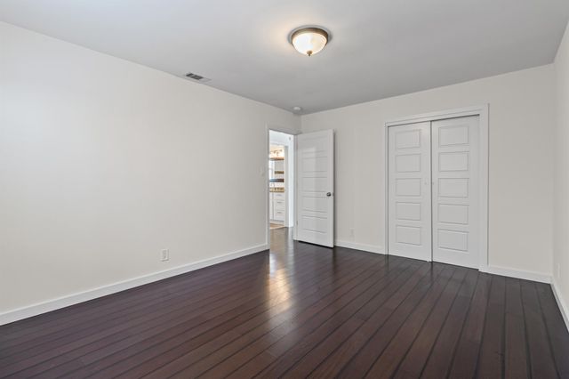 6305 Vioitha DR B, Austin, TX 78723