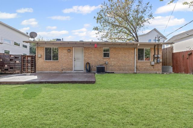6305 Vioitha DR B, Austin, TX 78723