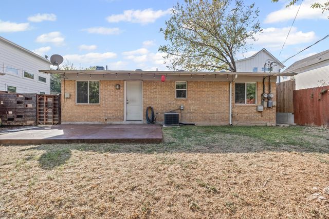 6305 Vioitha DR B, Austin, TX 78723