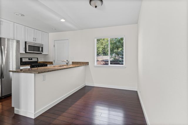 6305 Vioitha DR B, Austin, TX 78723