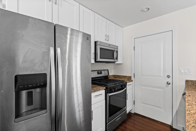 6305 Vioitha DR B, Austin, TX 78723