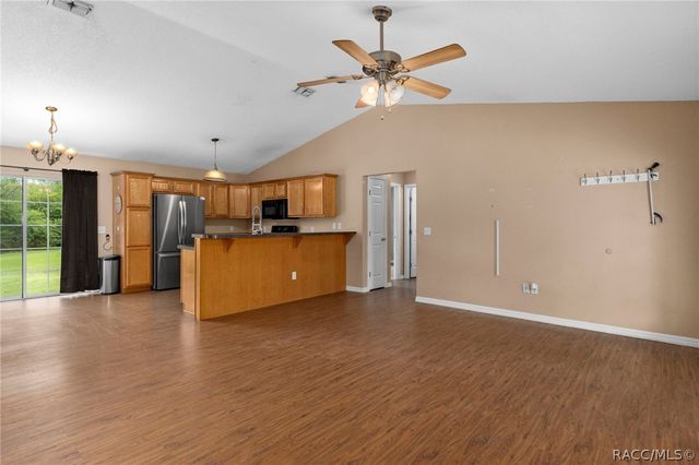 6185 W Ost West Street, Homosassa, FL 34446