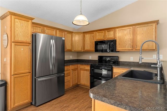 6185 W Ost West Street, Homosassa, FL 34446