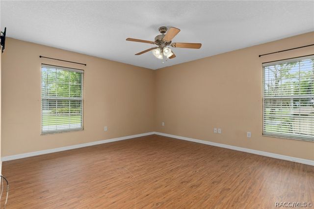 6185 W Ost West Street, Homosassa, FL 34446