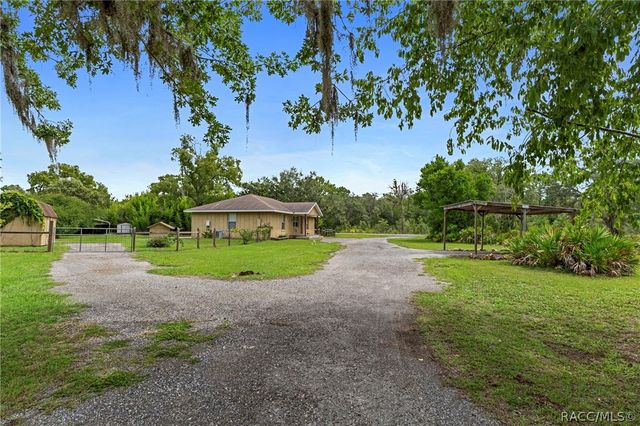 6185 W Ost West Street, Homosassa, FL 34446