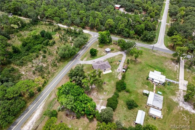 6185 W Ost West Street, Homosassa, FL 34446
