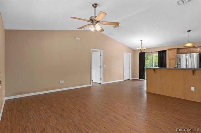 6185 W Ost West Street, Homosassa, FL 34446