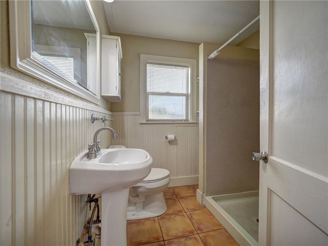 414 E Bayview Blvd, Portland, TX 78374