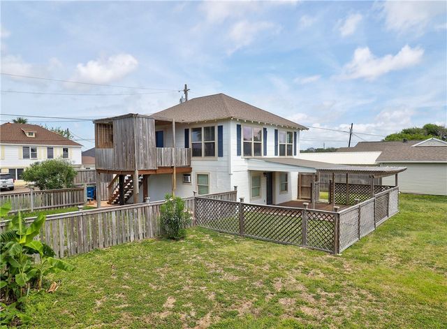 414 E Bayview Blvd, Portland, TX 78374