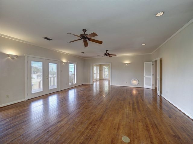 414 E Bayview Blvd, Portland, TX 78374